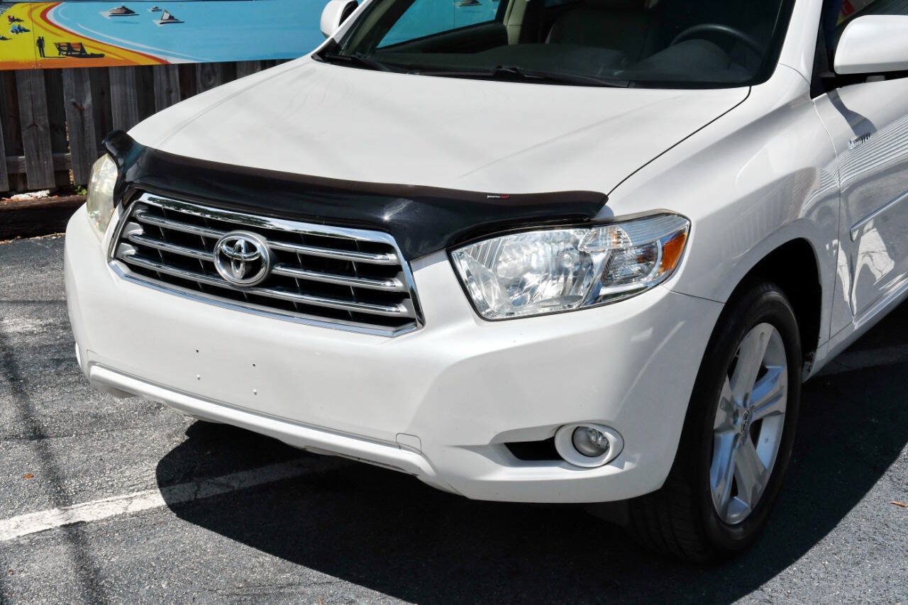 Used 2010 Toyota Highlander Limited AWD/4WD image 5