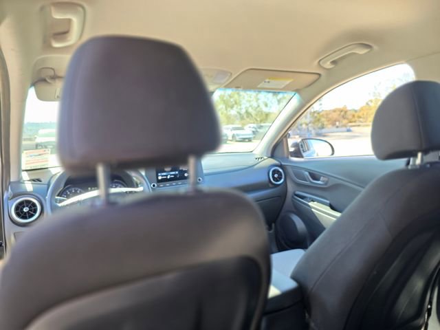 Used 2023 Hyundai Kona SE w/ Cargo Package image 15