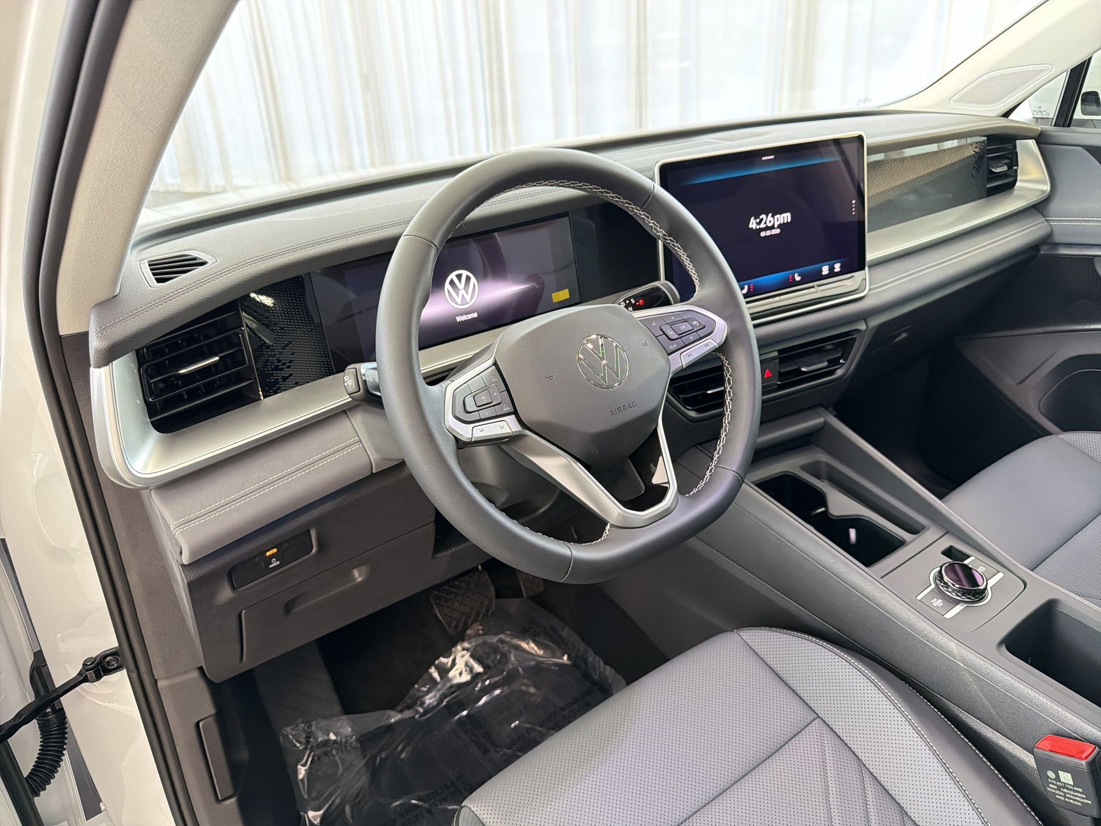 New 2026 Volkswagen Tiguan SE FWD image 4