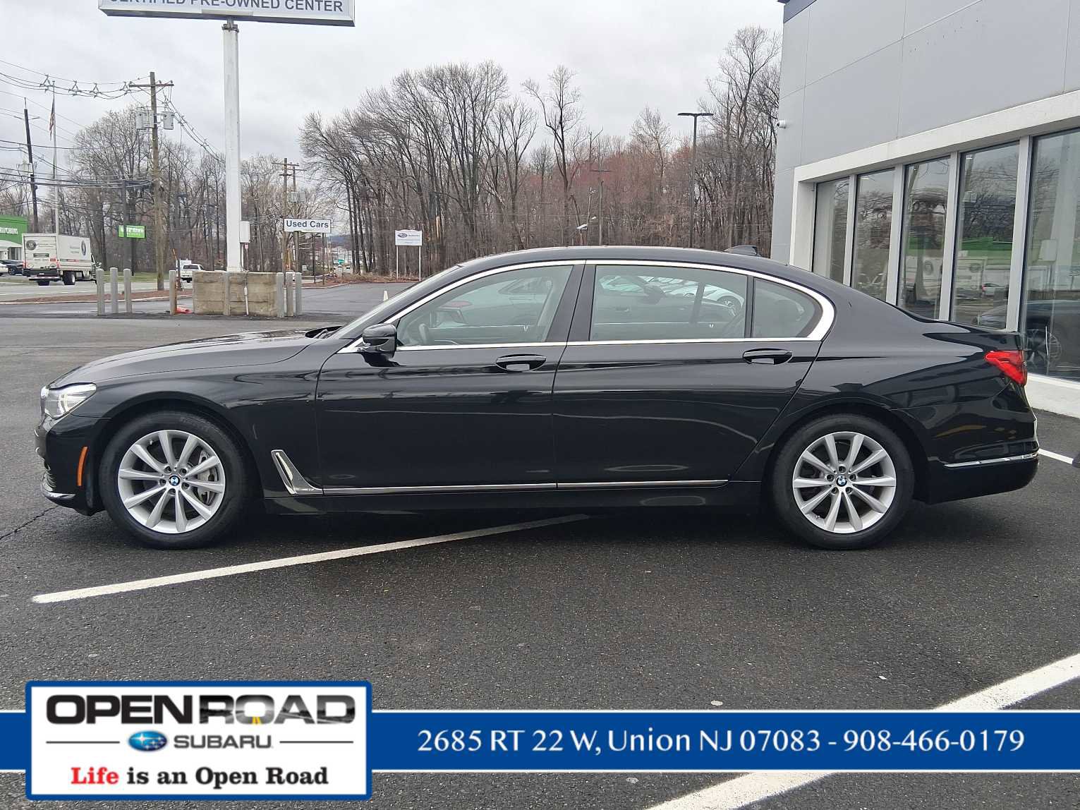 Used 2018 BMW 740i xDrive image 4