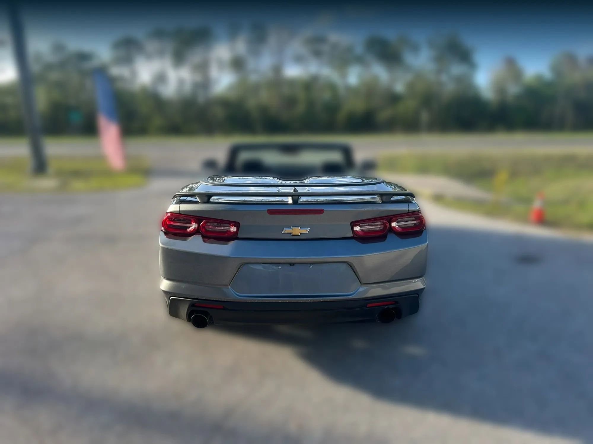 Used 2020 Chevrolet Camaro LT RWD image 8
