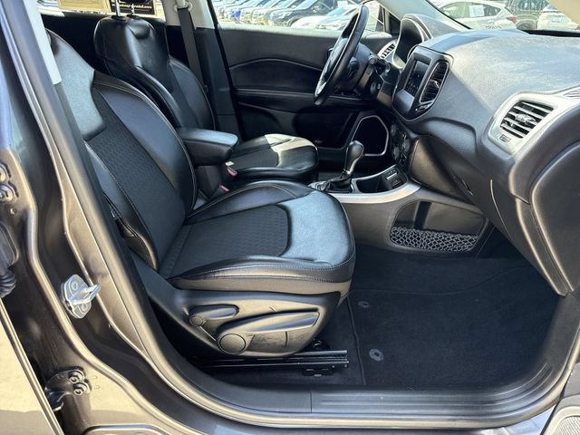 Used 2018 Jeep Compass Latitude w/ Popular Equipment Group FWD image 15