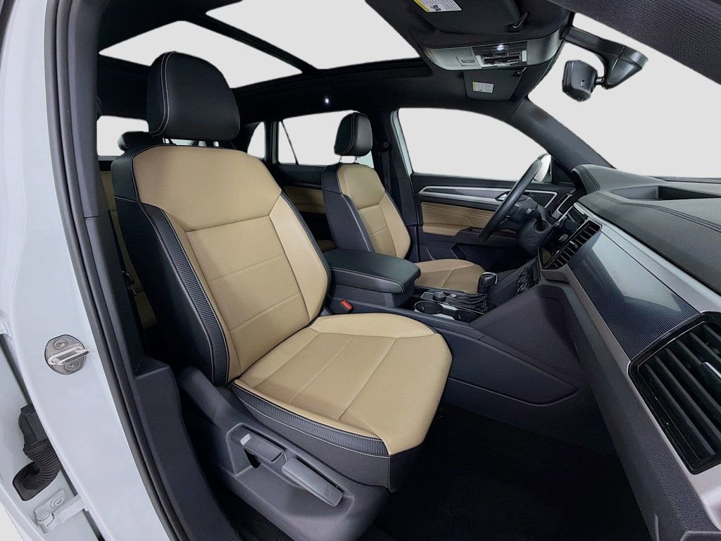 Used 2022 Volkswagen Atlas Cross Sport SE w/ Panoramic Sunroof Package AWD/4WD image 28