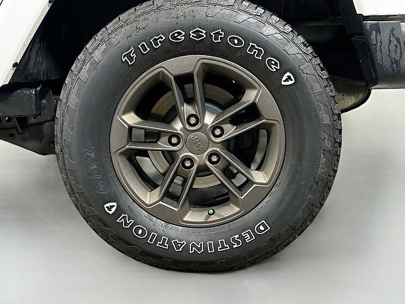 Used 2016 Jeep Wrangler Unlimited Sahara image 28