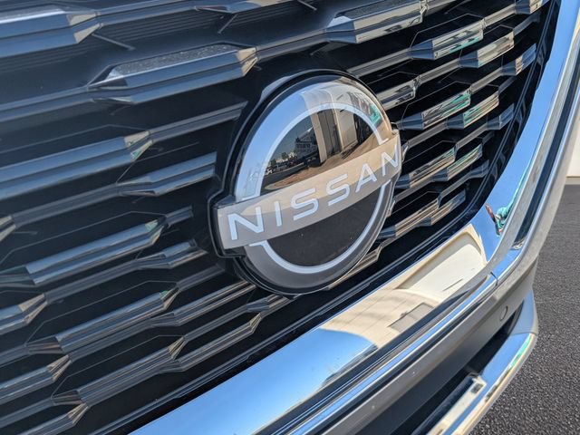 Used 2023 Nissan Rogue Platinum w/ Platinum Premium Package FWD image 5