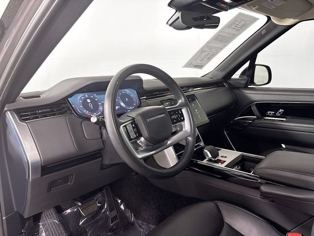 Certified 2025 Land Rover Range Rover Long Wheelbase SE AWD/4WD image 9