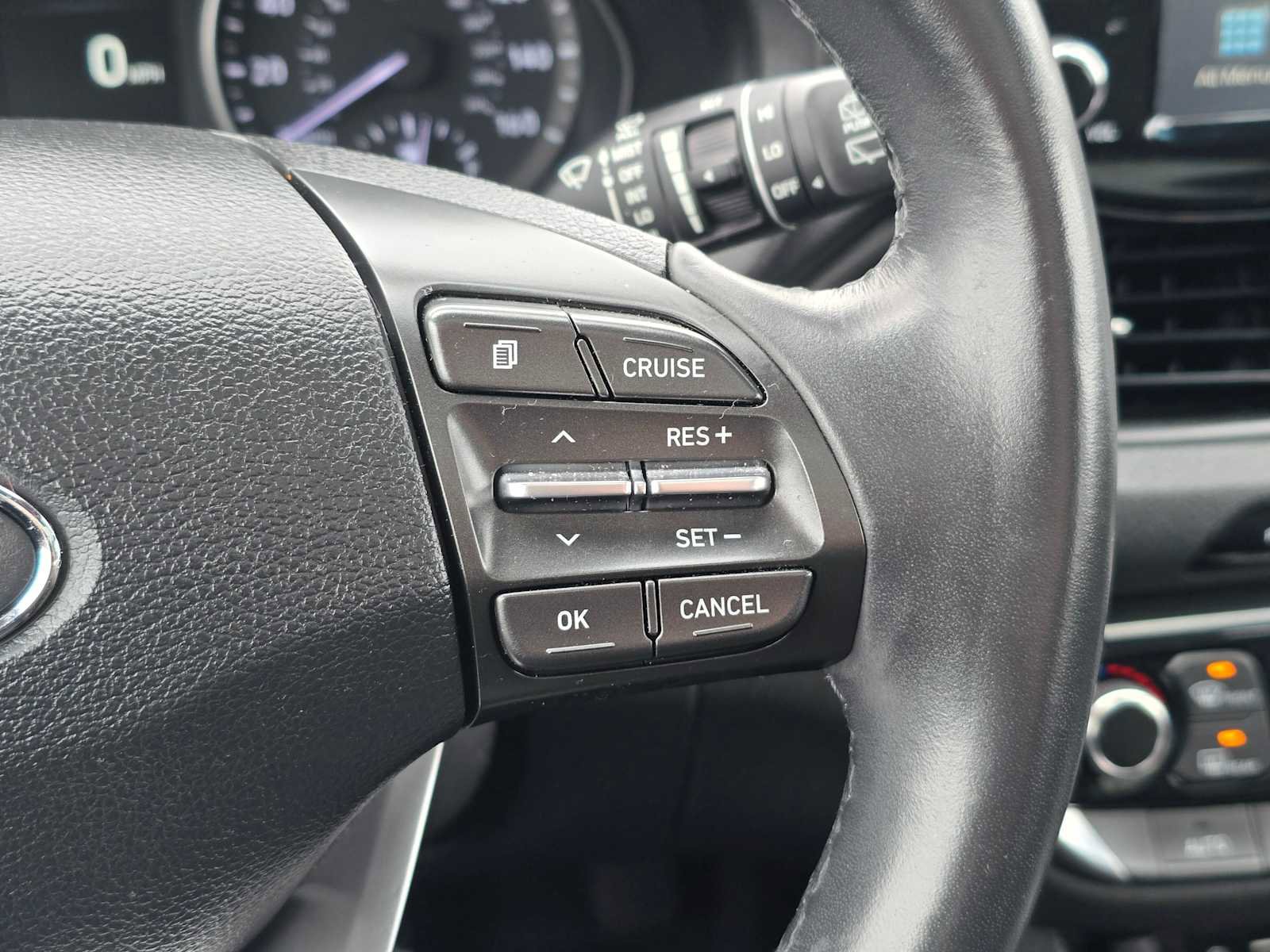 Used 2020 Hyundai Elantra GT w/ Style Package 02 image 29