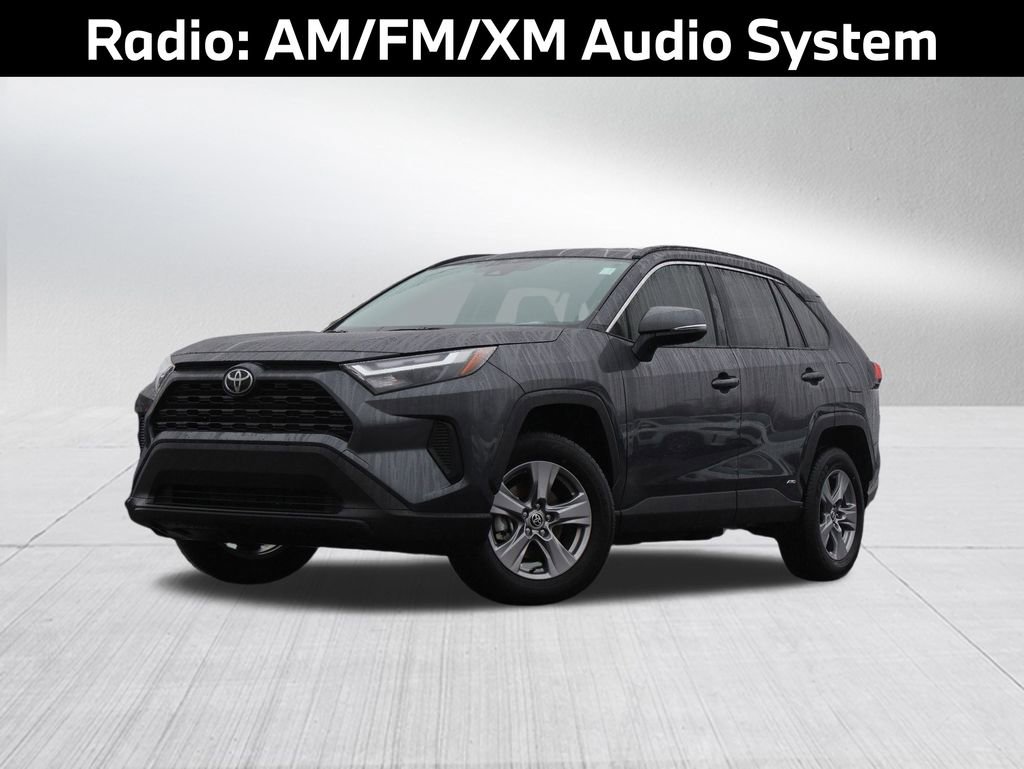 Used 2025 Toyota RAV4 XLE image 3