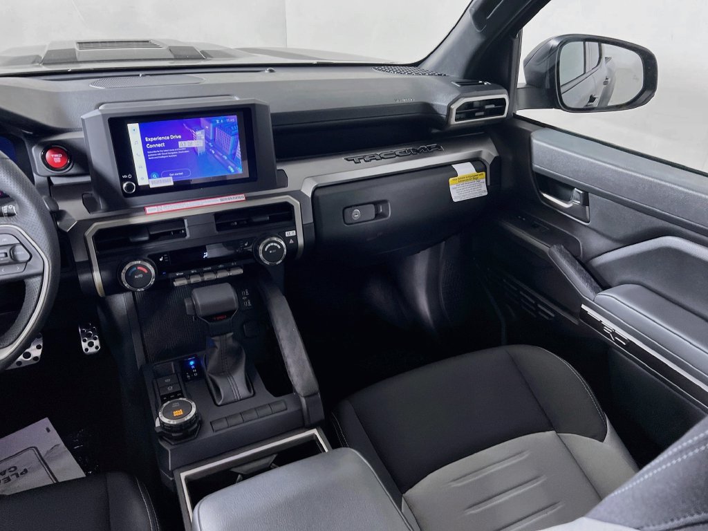 Certified 2025 Toyota Tacoma TRD Sport AWD/4WD image 19