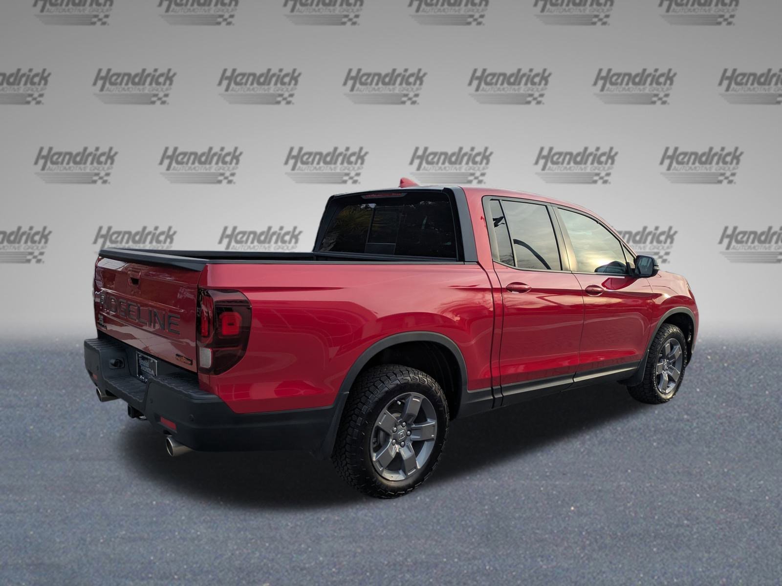 Used 2025 Honda Ridgeline TrailSport image 5