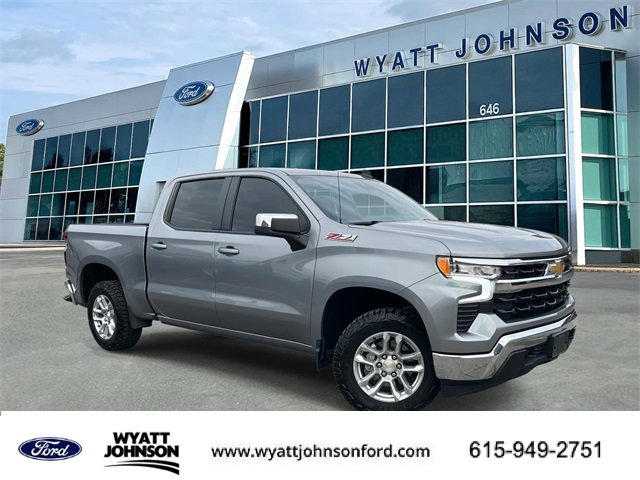 Used 2024 Chevrolet Silverado 1500 LT image 1