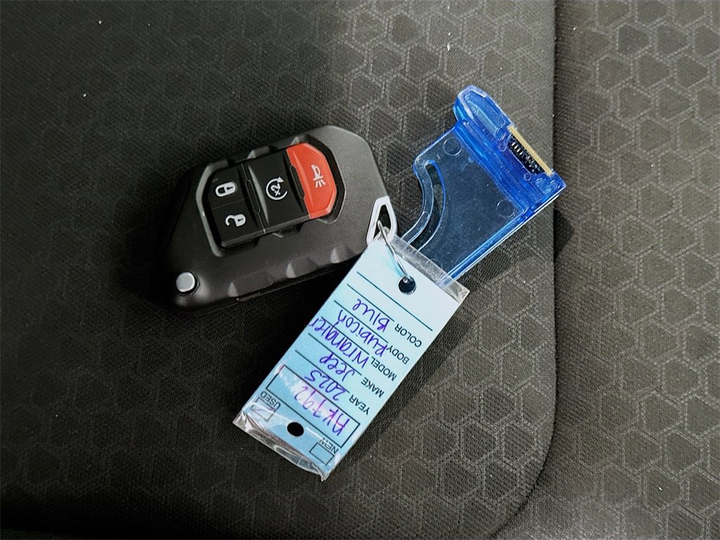 Used 2025 Jeep Wrangler Unlimited Rubicon 4xe w/ Technology Group image 35