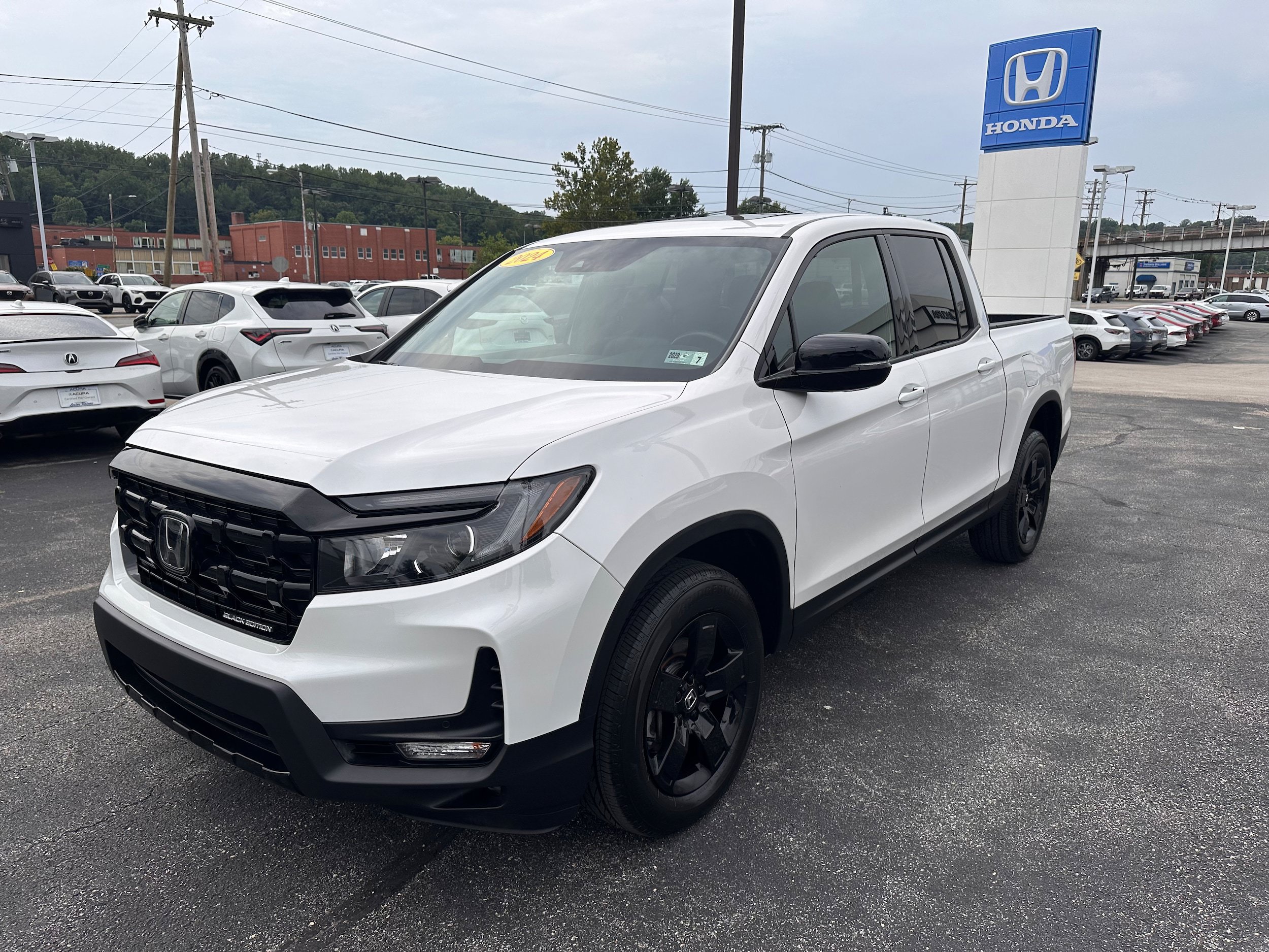 Certified 2024 Honda Ridgeline Black Edition image 1