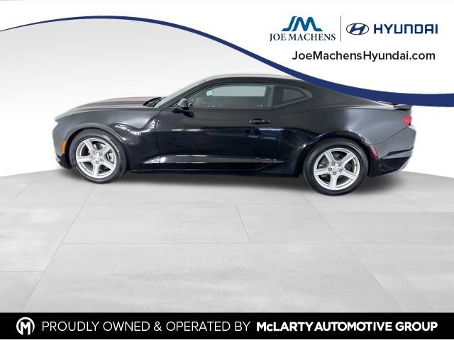 Used 2019 Chevrolet Camaro LT RWD image 2