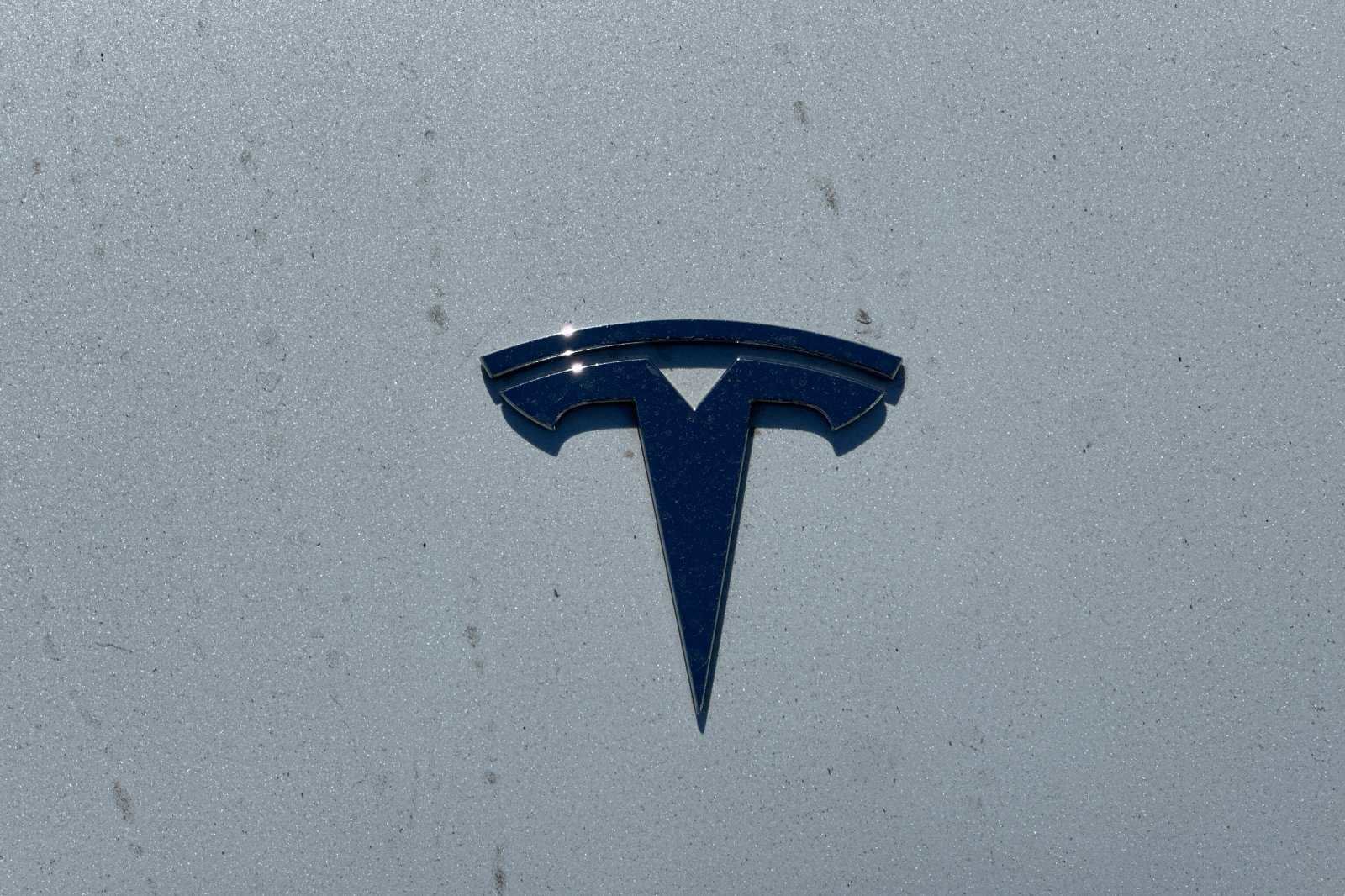 Used 2021 Tesla Model Y Long Range image 35