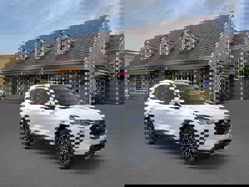 New 2025 Ford Escape SE image 30