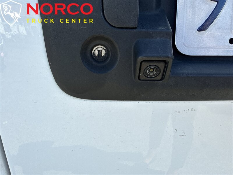 Used 2023 GMC Savana 3500 LS RWD image 9