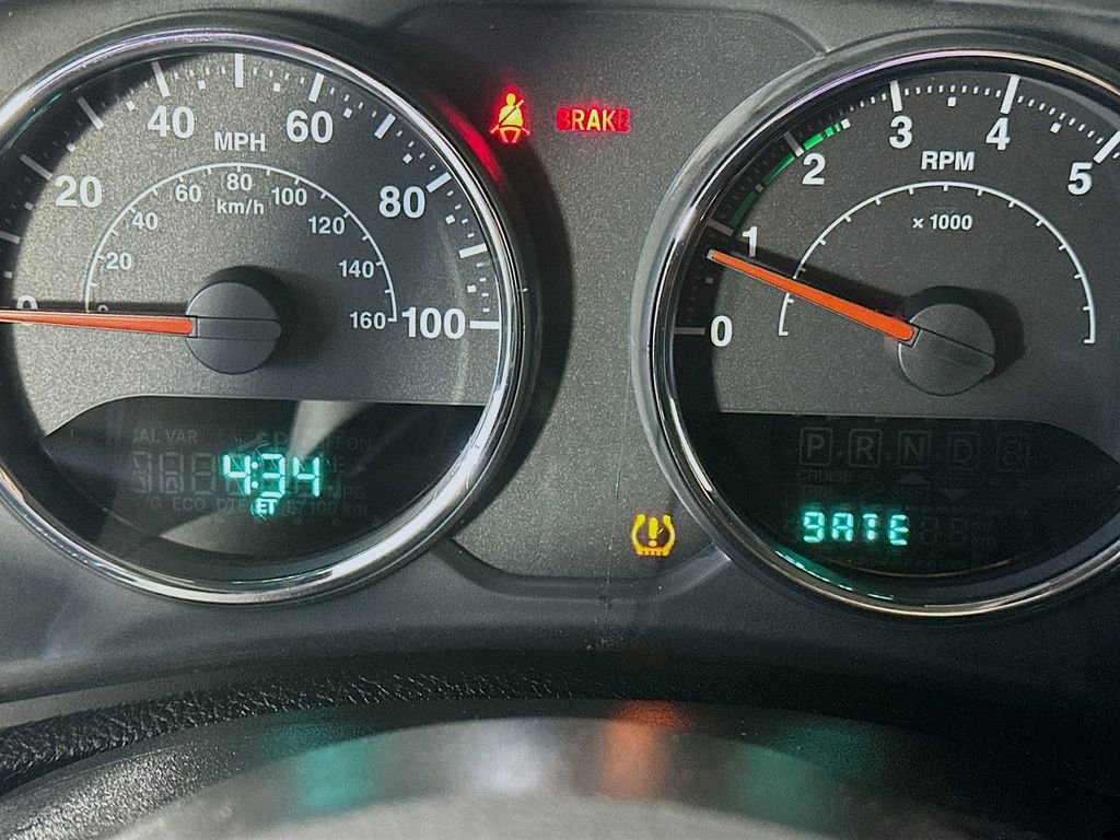 Used 2016 Jeep Wrangler Unlimited Sahara AWD/4WD image 15