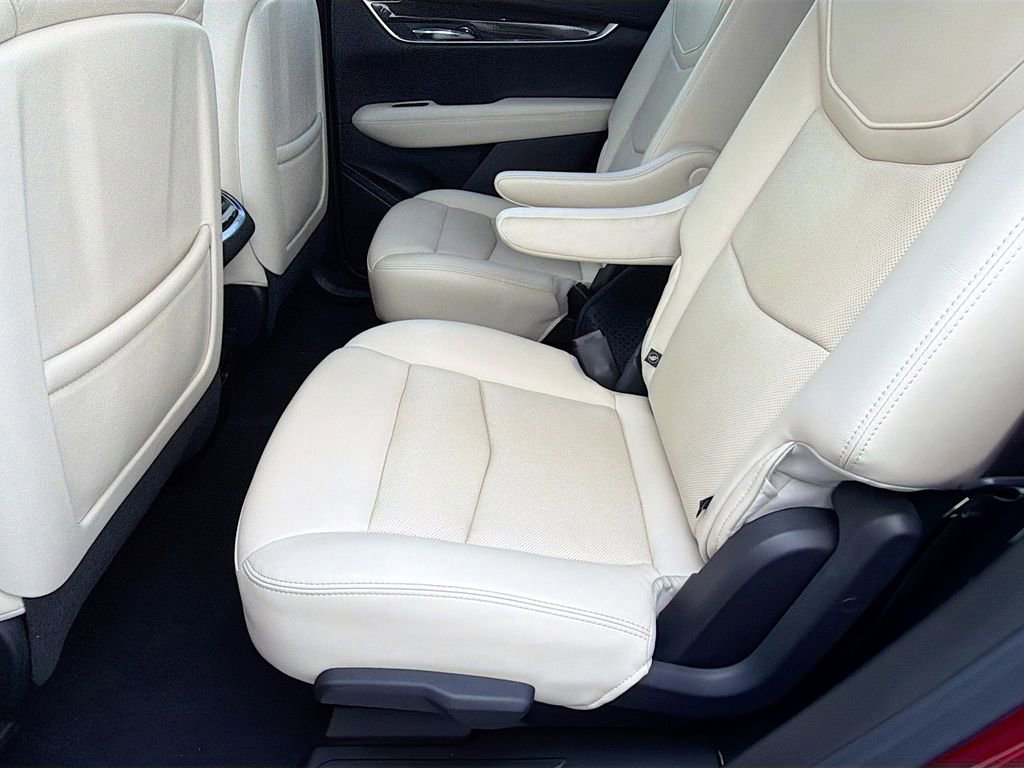 Used 2021 Cadillac XT6 Sport image 24