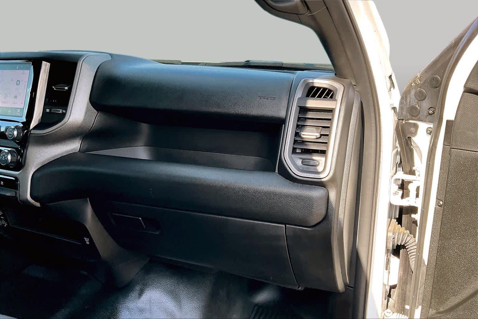 Used 2026 RAM 2500 Tradesman w/ Chrome Appearance Group AWD/4WD image 19