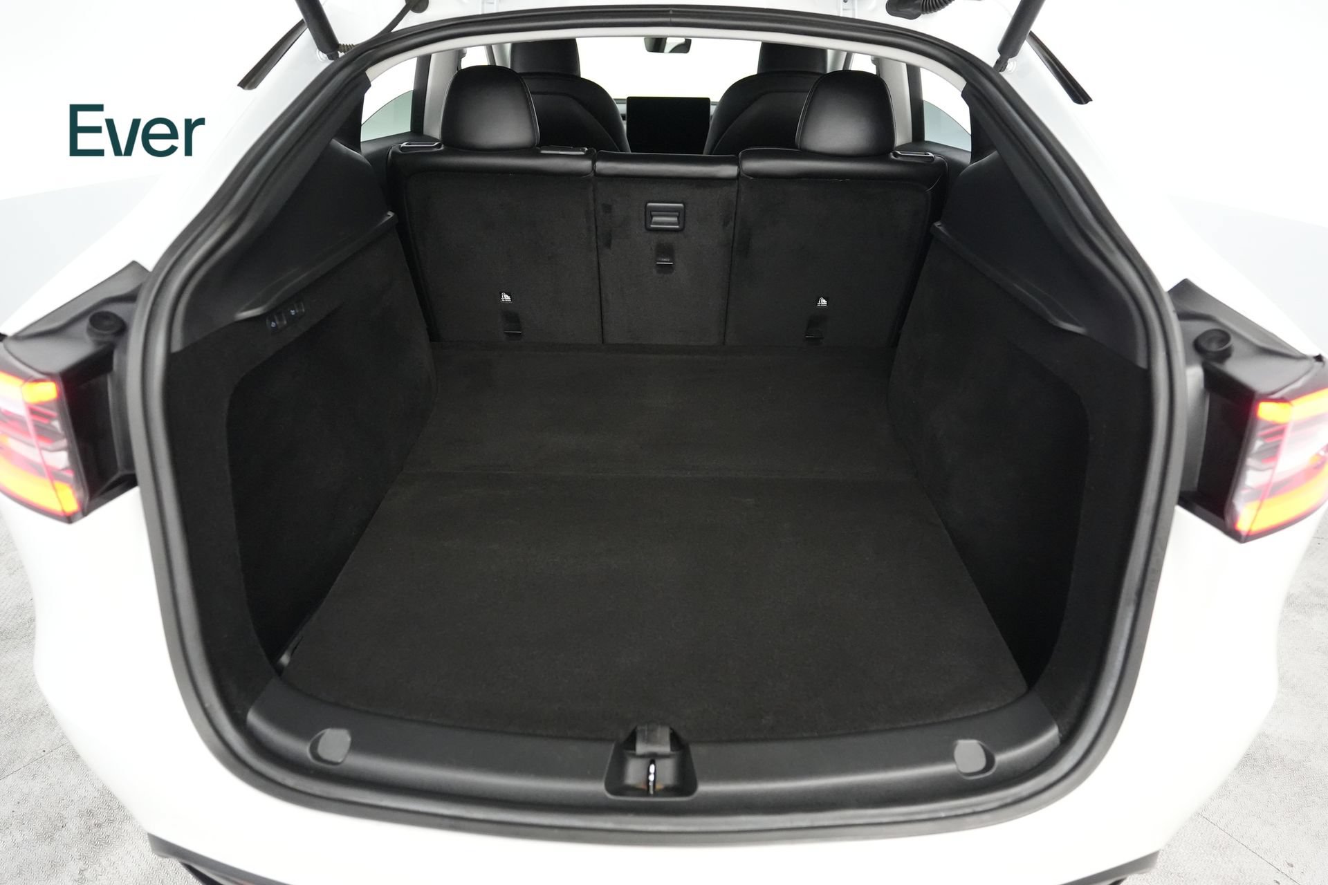 Used 2023 Tesla Model Y Performance AWD/4WD image 8