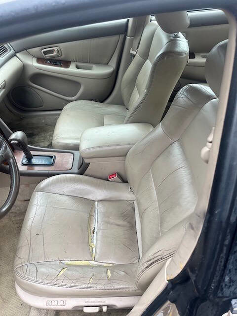 Used 2000 Lexus ES 330 FWD image 9