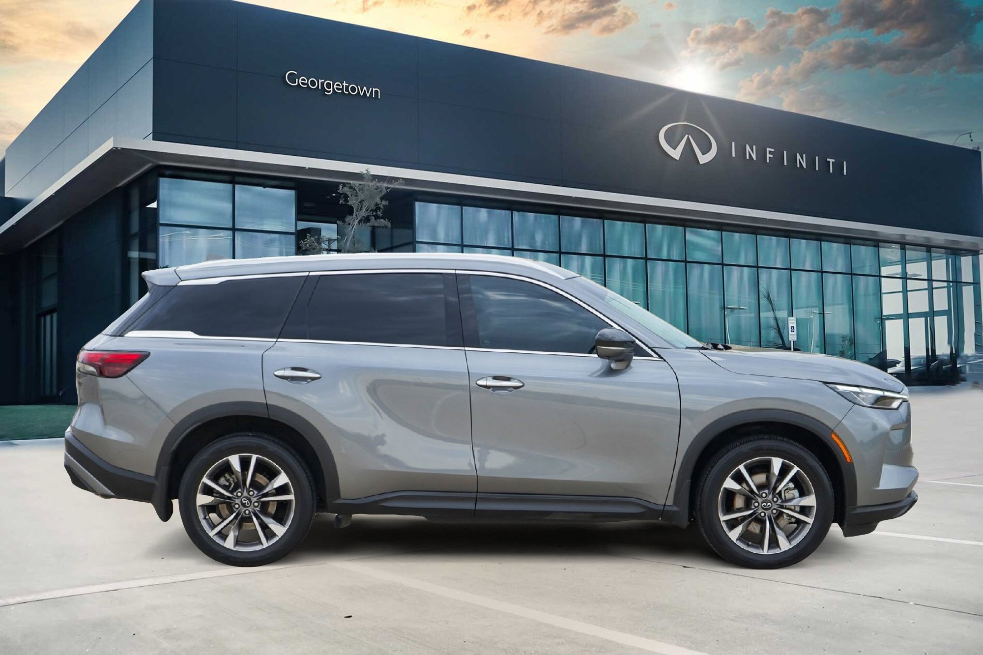 Certified 2023 INFINITI QX60 Luxe w/ Vision Package image 3