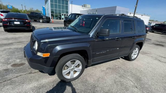 Used 2014 Jeep Patriot Latitude AWD/4WD image 6