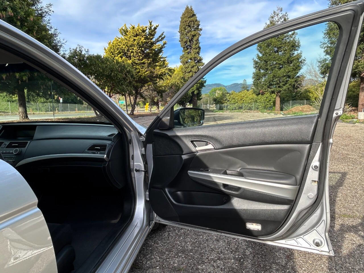 Used 2009 Honda Accord EX image 30