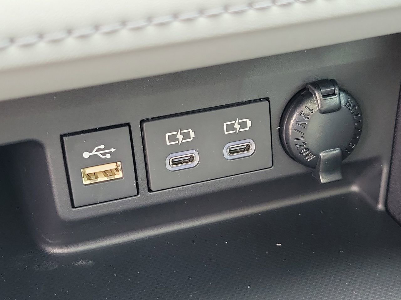 New 2026 Toyota Highlander XLE image 31