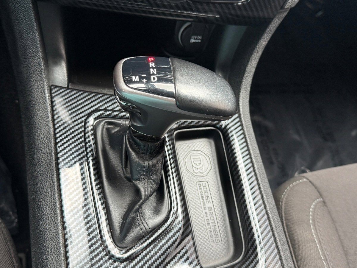 Used 2020 Dodge Charger Scat Pack RWD image 33