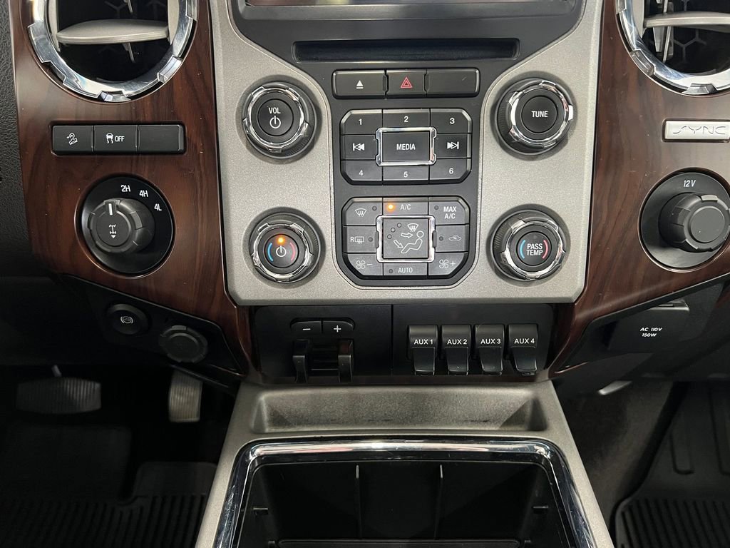 Used 2016 Ford F350 Lariat w/ Lariat Ultimate Package AWD/4WD image 17