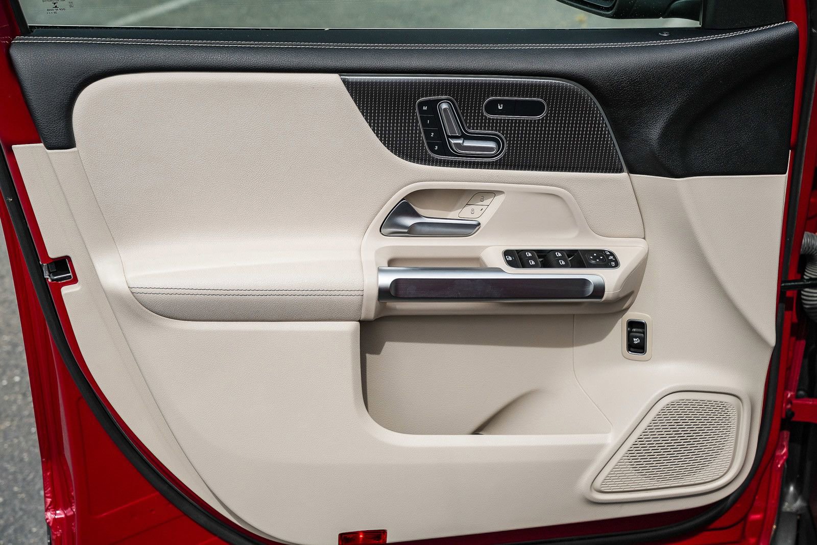 Used 2021 Mercedes-Benz GLB 250 4MATIC image 19