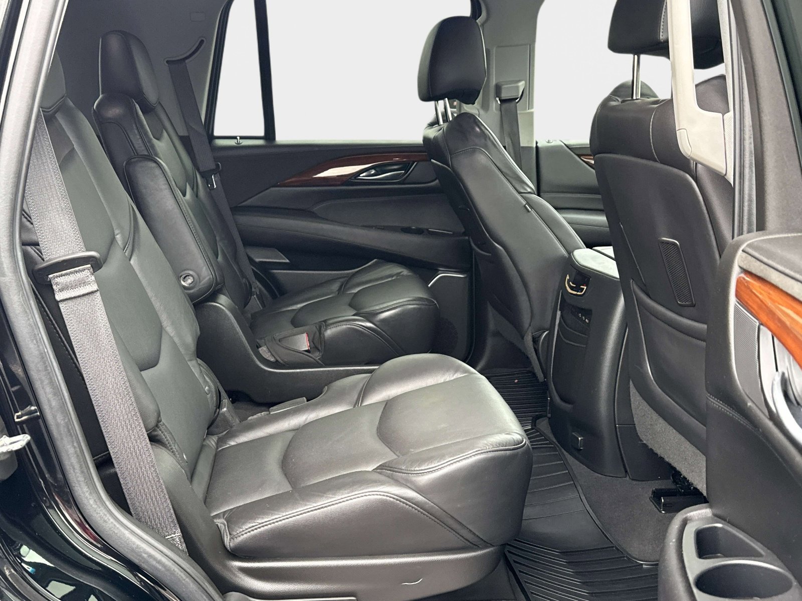 Used 2019 Cadillac Escalade Luxury AWD/4WD image 17