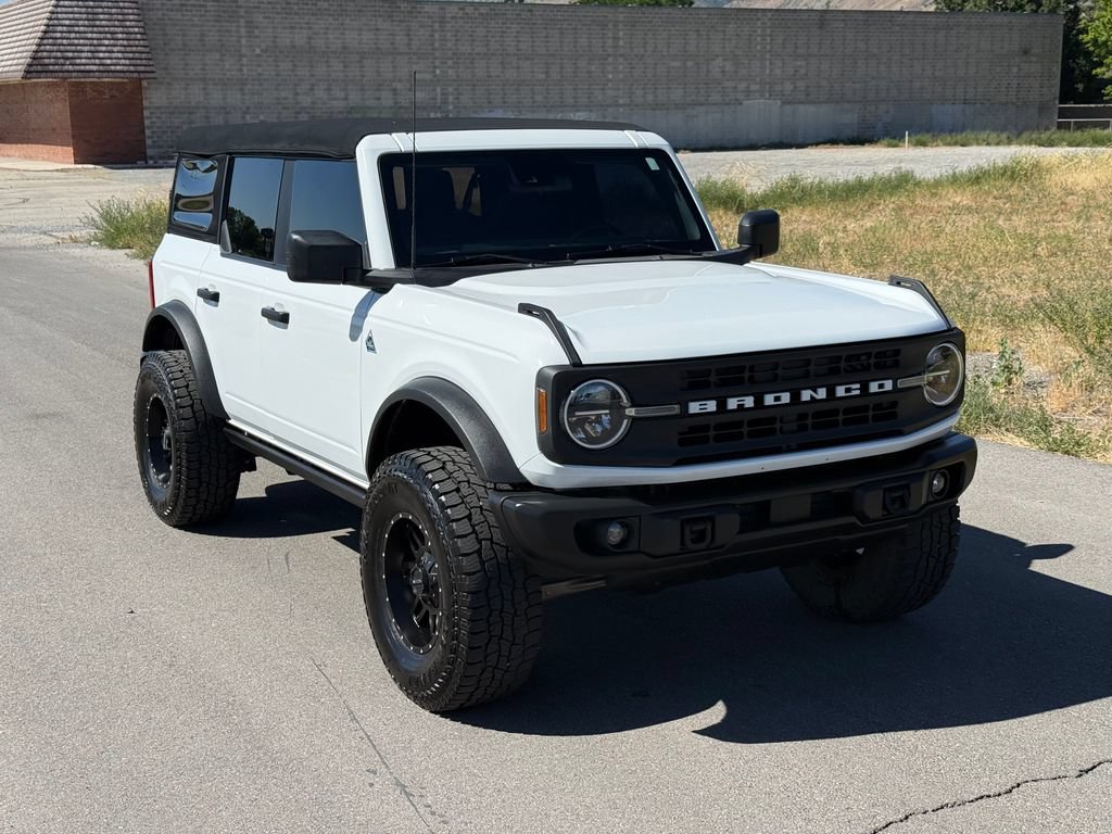 Used 2022 Ford Bronco Black Diamond AWD/4WD image 2