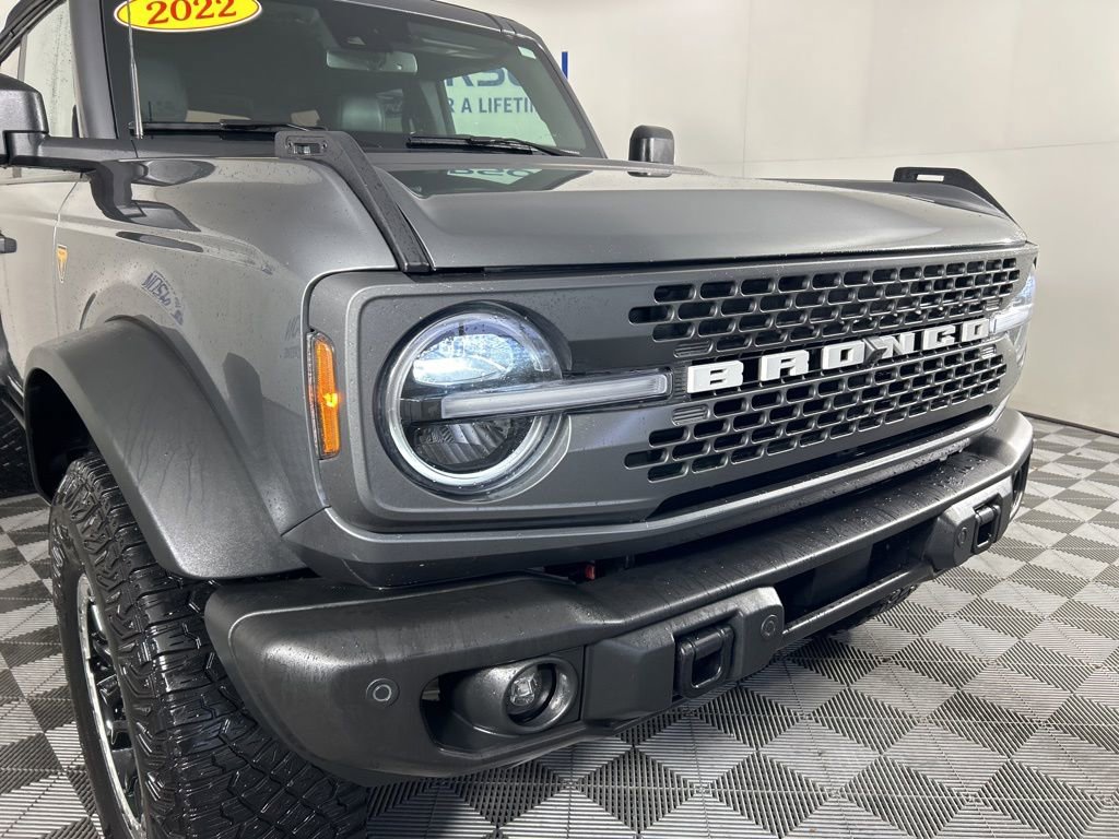 Used 2022 Ford Bronco Badlands image 3