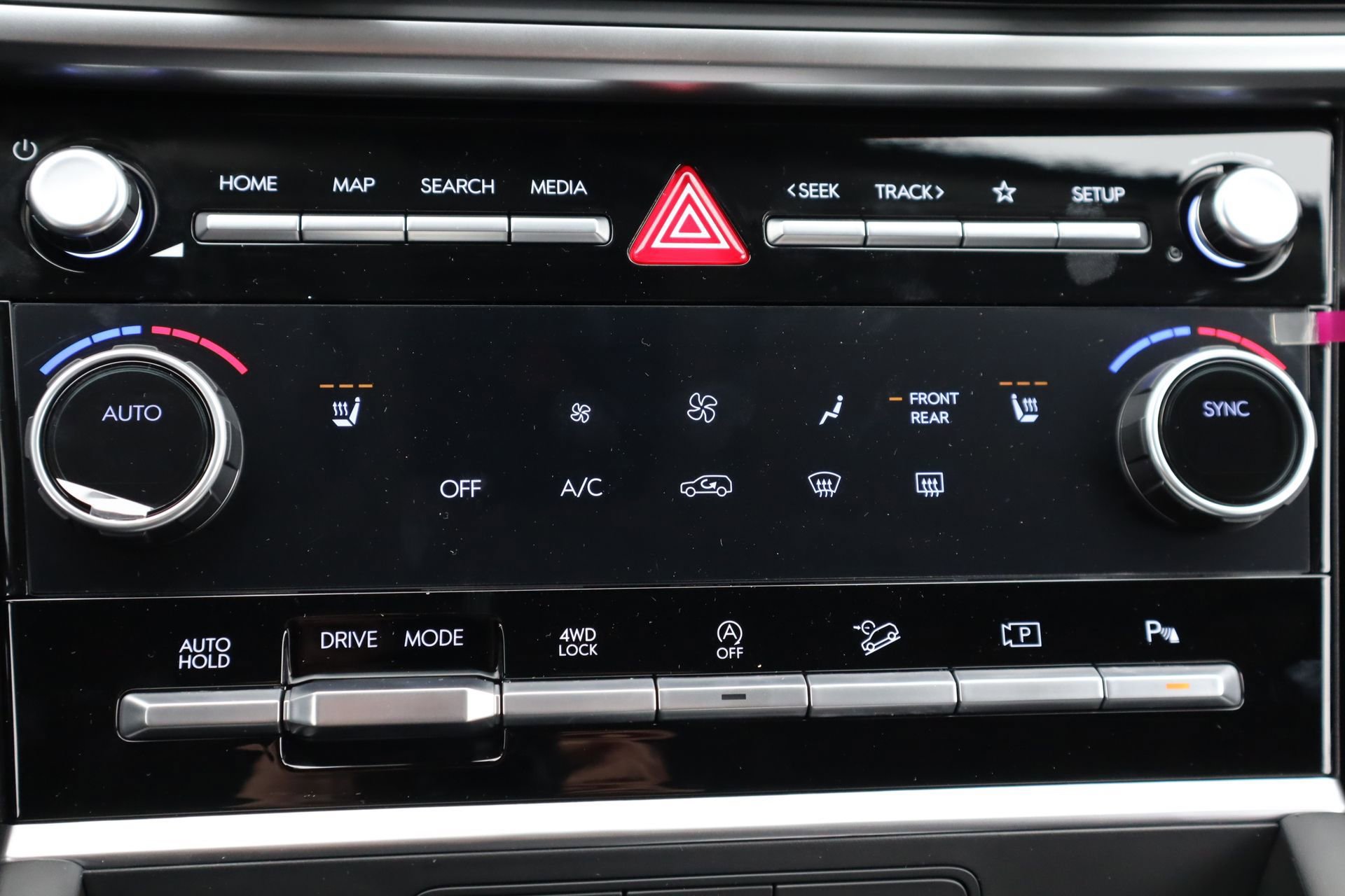 New 2025 Hyundai Santa Fe XRT image 16