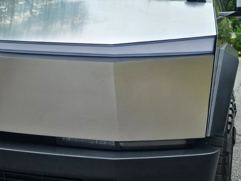 Used 2024 Tesla Cybertruck AWD Crew Cab image 28