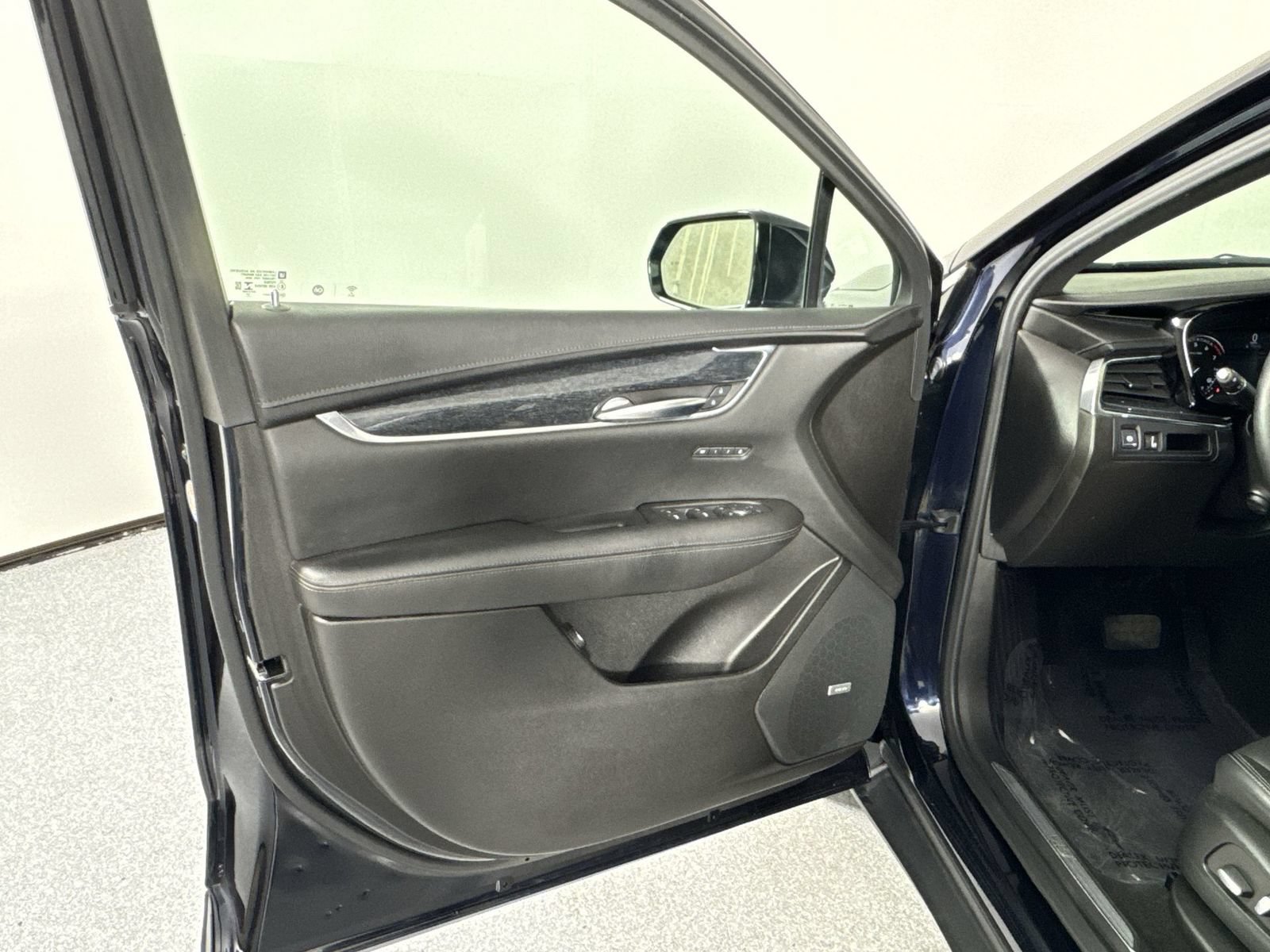 Used 2022 Cadillac XT5 Premium Luxury AWD/4WD image 21
