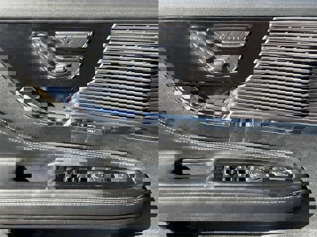 Used 2022 Lincoln Corsair Standard w/ Premium Package image 23