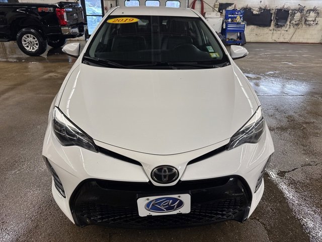 Used 2019 Toyota Corolla SE image 2