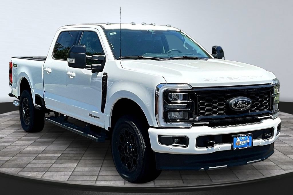 New 2026 Ford F250 Lariat w/ Black Appearance Package AWD/4WD image 1