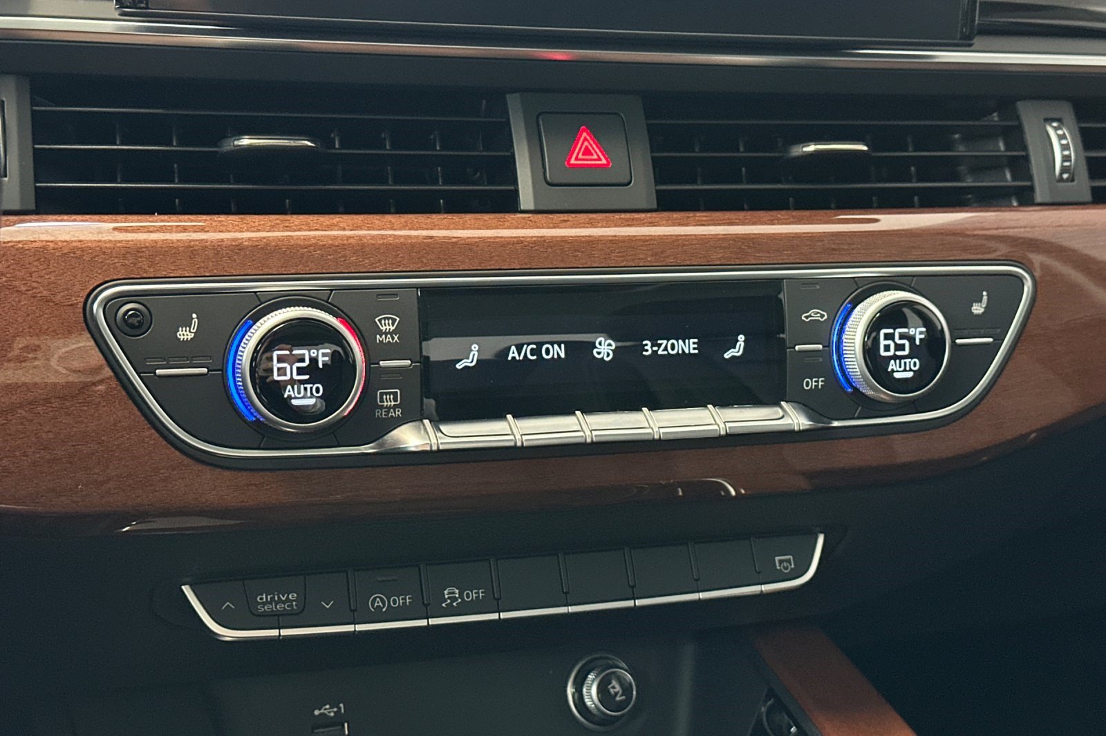 Used 2020 Audi A4 2.0T Premium w/ Convenience Package FWD image 23