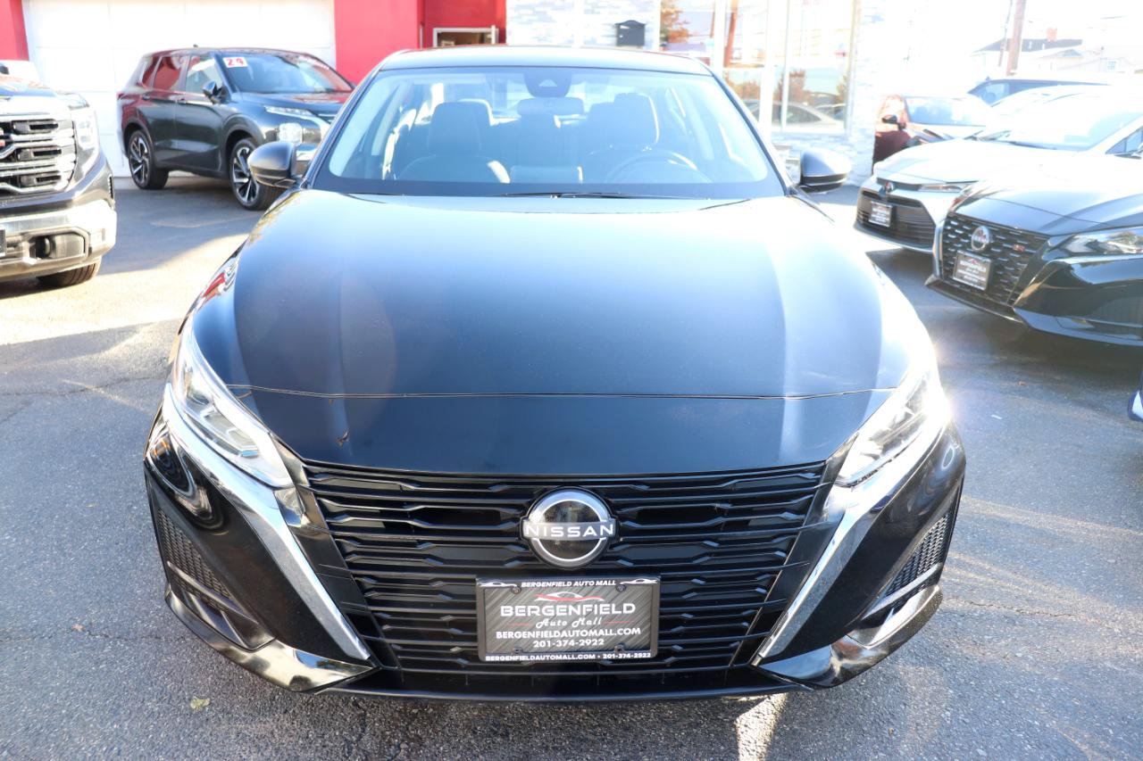 Used 2025 Nissan Altima 2.5 SV AWD/4WD image 8