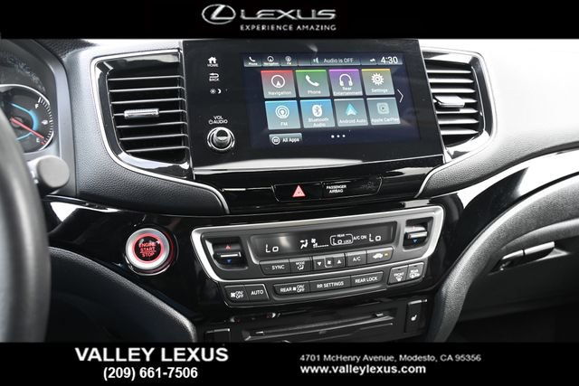 Used 2020 Honda Pilot Touring image 8