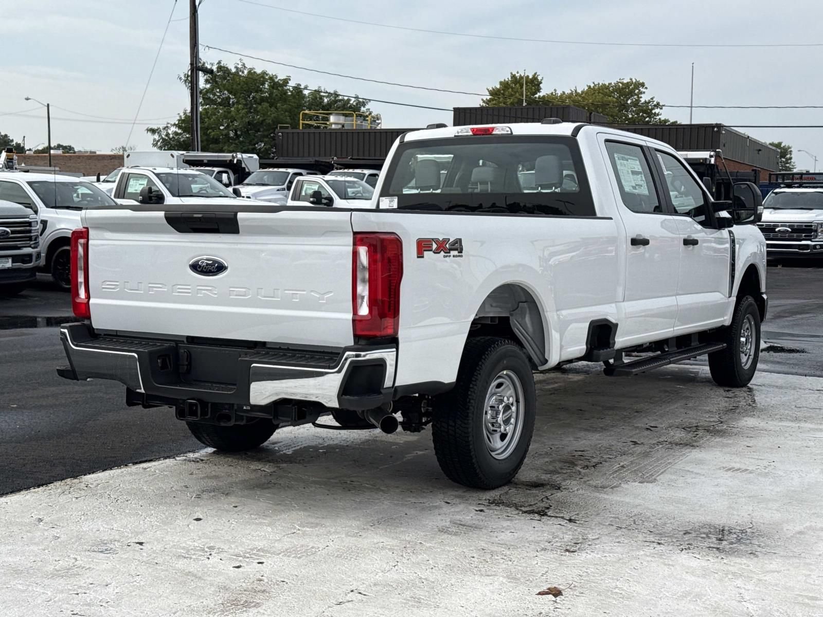 New 2026 Ford F250 XL w/ FX4 Off-Road Package AWD/4WD image 3