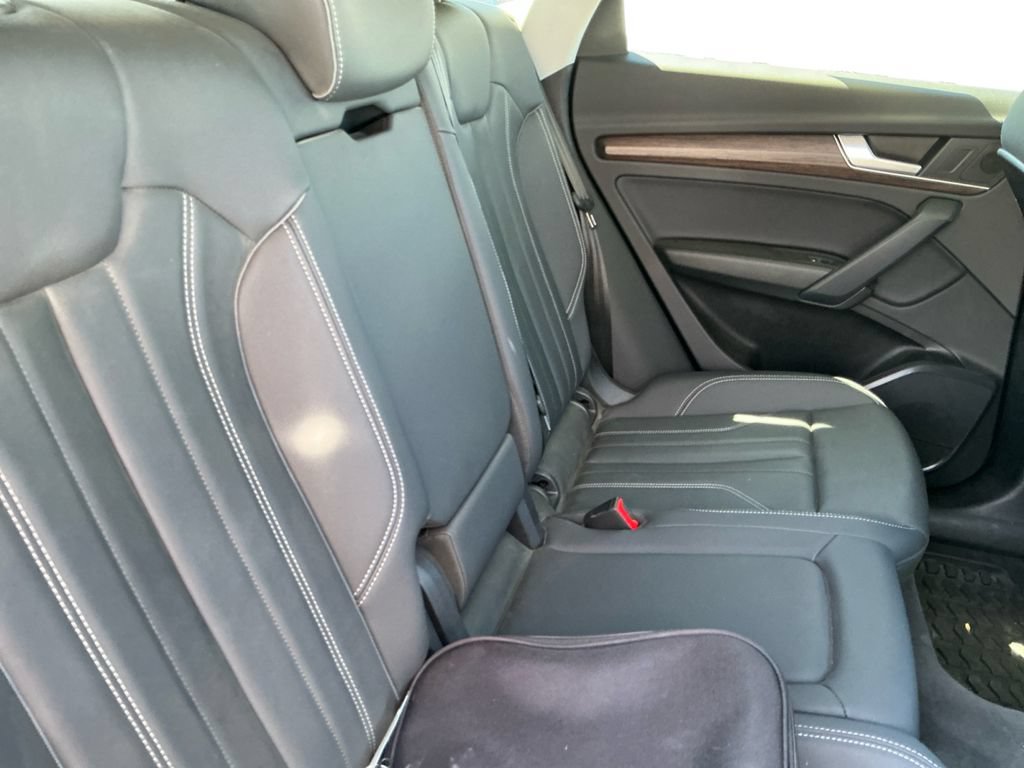Used 2025 Audi Q5 e Premium AWD/4WD image 19