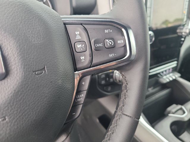 Used 2026 RAM 1500 Laramie AWD/4WD image 24