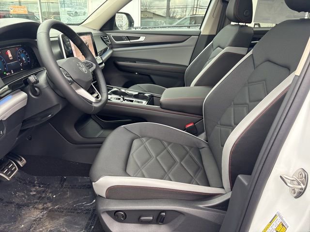 New 2026 Volkswagen Atlas Peak Edition image 12