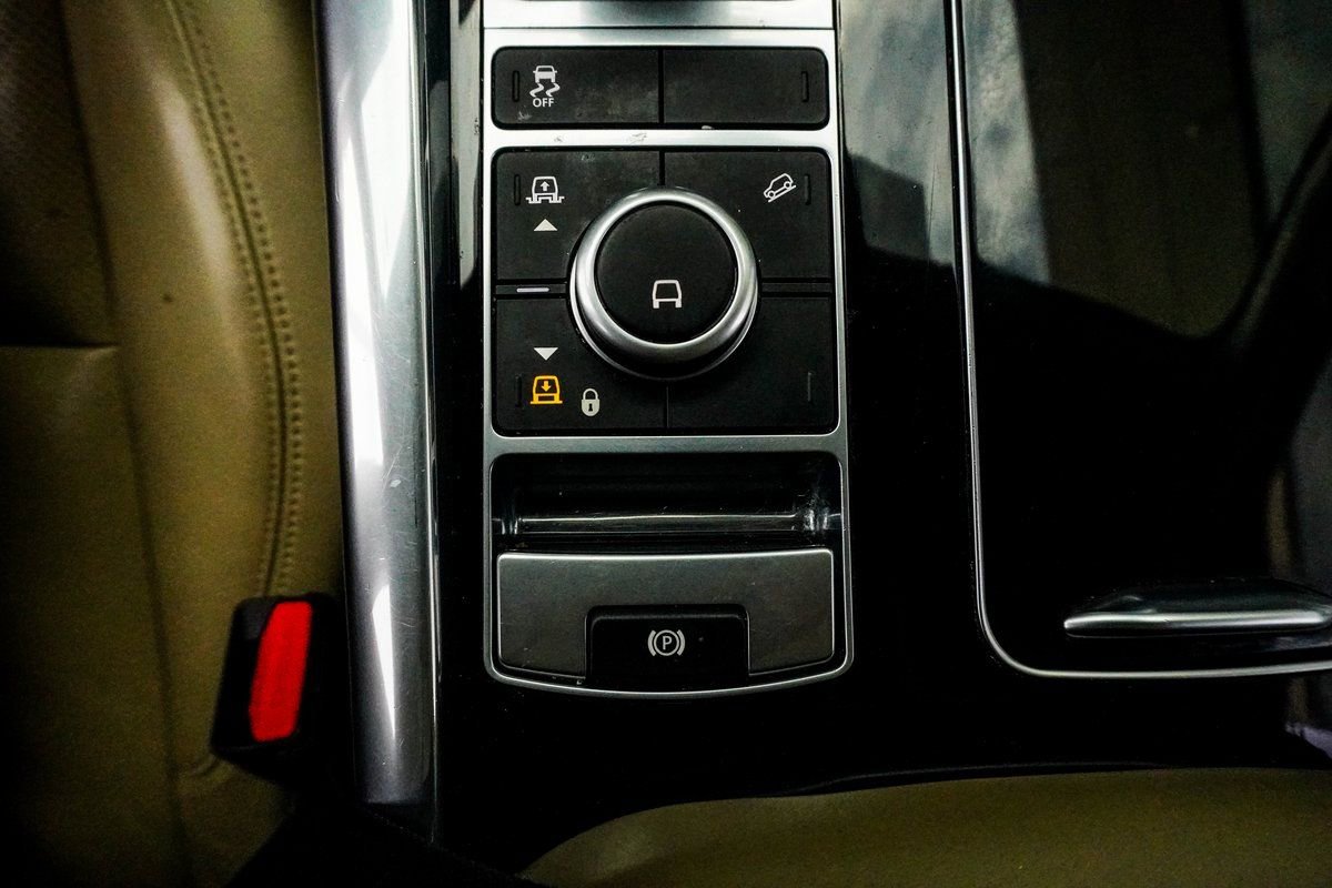 Used 2022 Land Rover Range Rover Sport HSE Silver Edition image 21